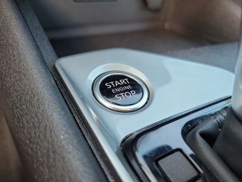 Used 2025 Nissan Altima 2.5 SV FWD image 20
