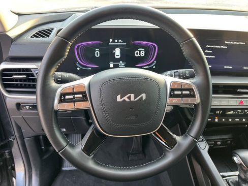 Used 2024 Kia Telluride S w/ S Sunroof Package image 12