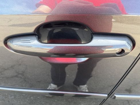 Used 2025 Toyota RAV4 XLE w/ Convenience Package image 40