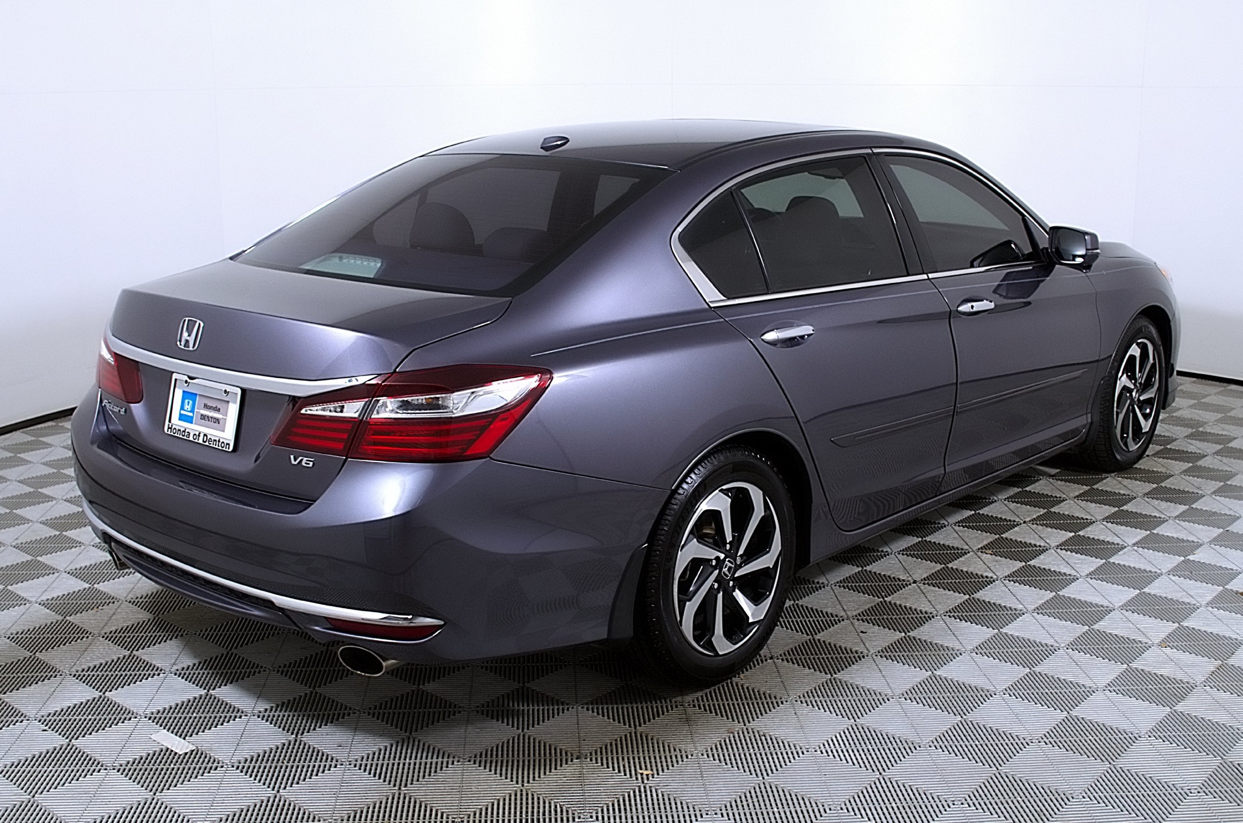 Used 2016 Honda Accord EX-L image 7