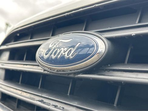 Used 2020 Ford Transit Connect XL image 45