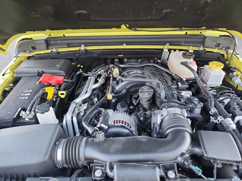 Used 2023 Jeep Gladiator Rubicon w/ Cold Weather Group image 22