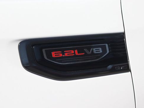 Used 2023 GMC Sierra 1500 AT4 w/ Technology Package AWD/4WD image 59
