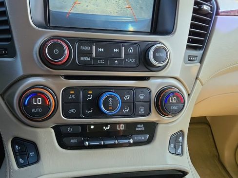 Used 2016 GMC Yukon Denali w/ Open Road Package AWD/4WD image 9