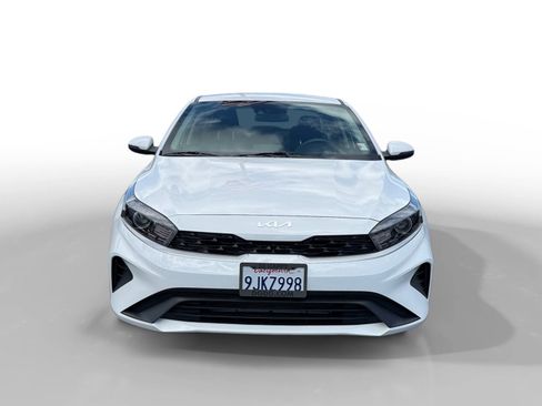 Used 2023 Kia Forte LXS w/ LXS Technology Package FWD image 8