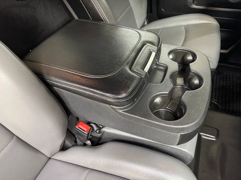 Used 2022 RAM 2500 Tradesman RWD image 28