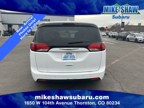 Used 2019 Chrysler Pacifica Touring Plus image 21
