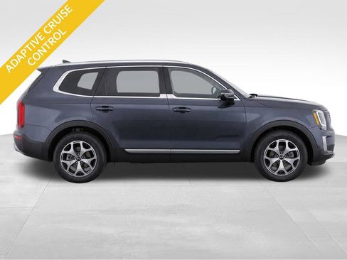 Used 2020 Kia Telluride EX AWD/4WD image 3