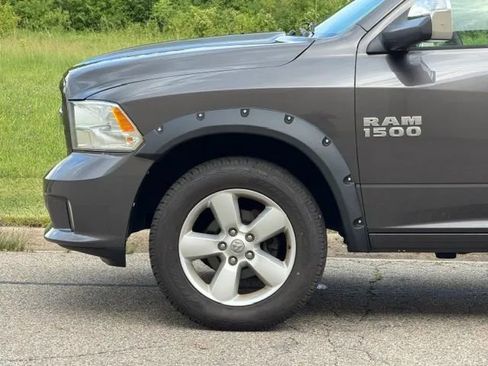 Used 2015 RAM 1500 Express AWD/4WD image 15