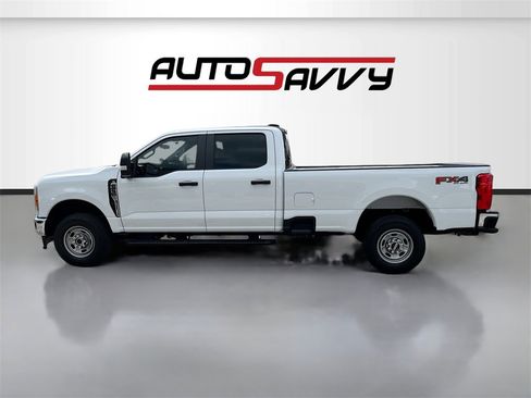 Used 2023 Ford F250 XL w/ XL Chrome Package image 4