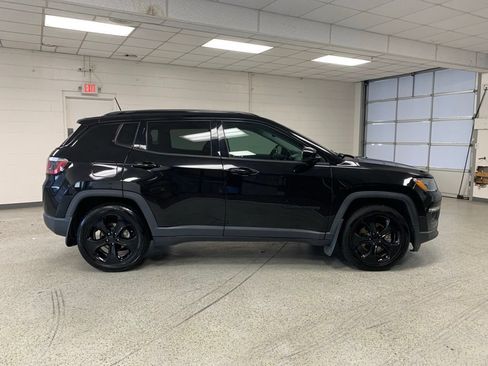 Used 2020 Jeep Compass Latitude FWD image 8