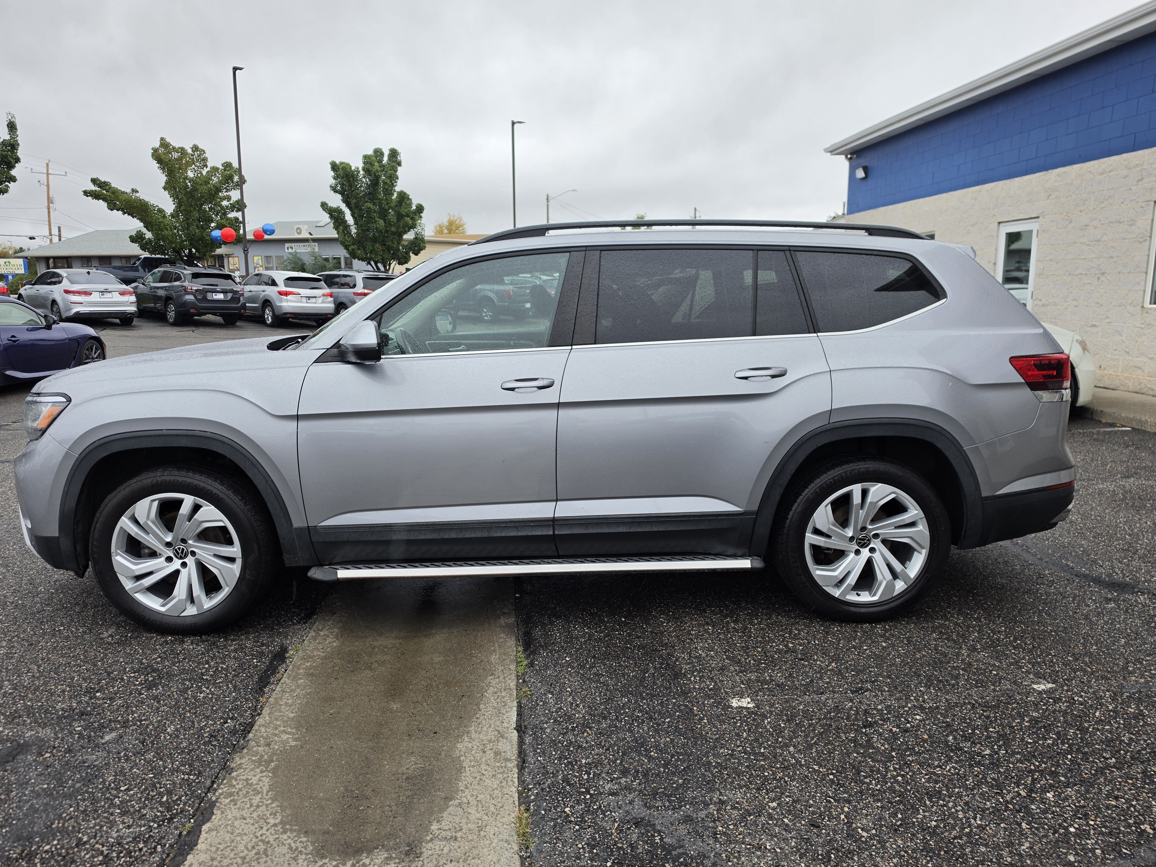 Used 2021 Volkswagen Atlas SE FWD image 4