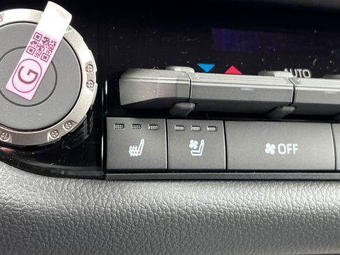 New 2026 Toyota Tundra Limited image 28