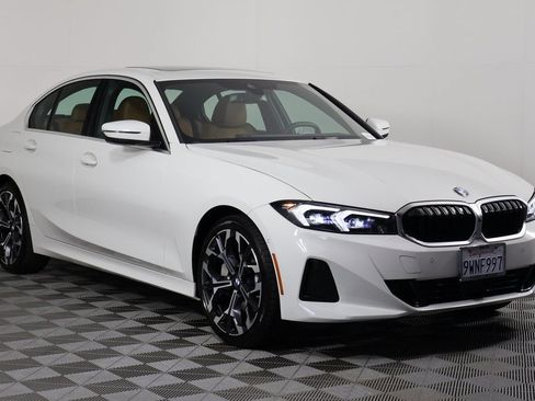 Used 2026 BMW 330i Sedan w/ Convenience Package RWD image 3