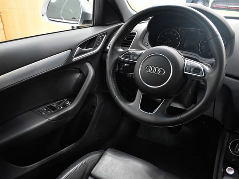 Used 2018 Audi Q3 2.0T Premium w/ Convenience Package AWD/4WD image 23