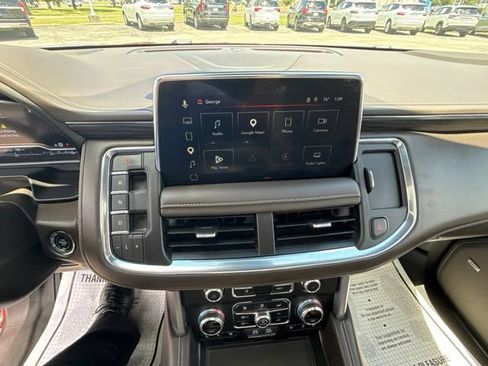 Used 2023 GMC Yukon SLT w/ SLT Premium Package AWD/4WD image 24
