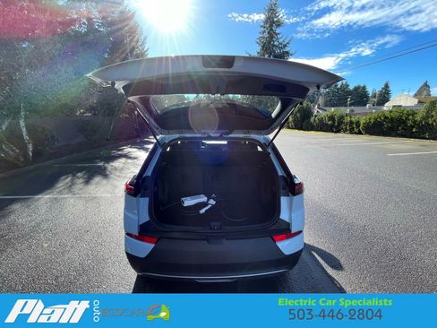Used 2022 Chevrolet Bolt EUV LT w/ Convenience Package image 47
