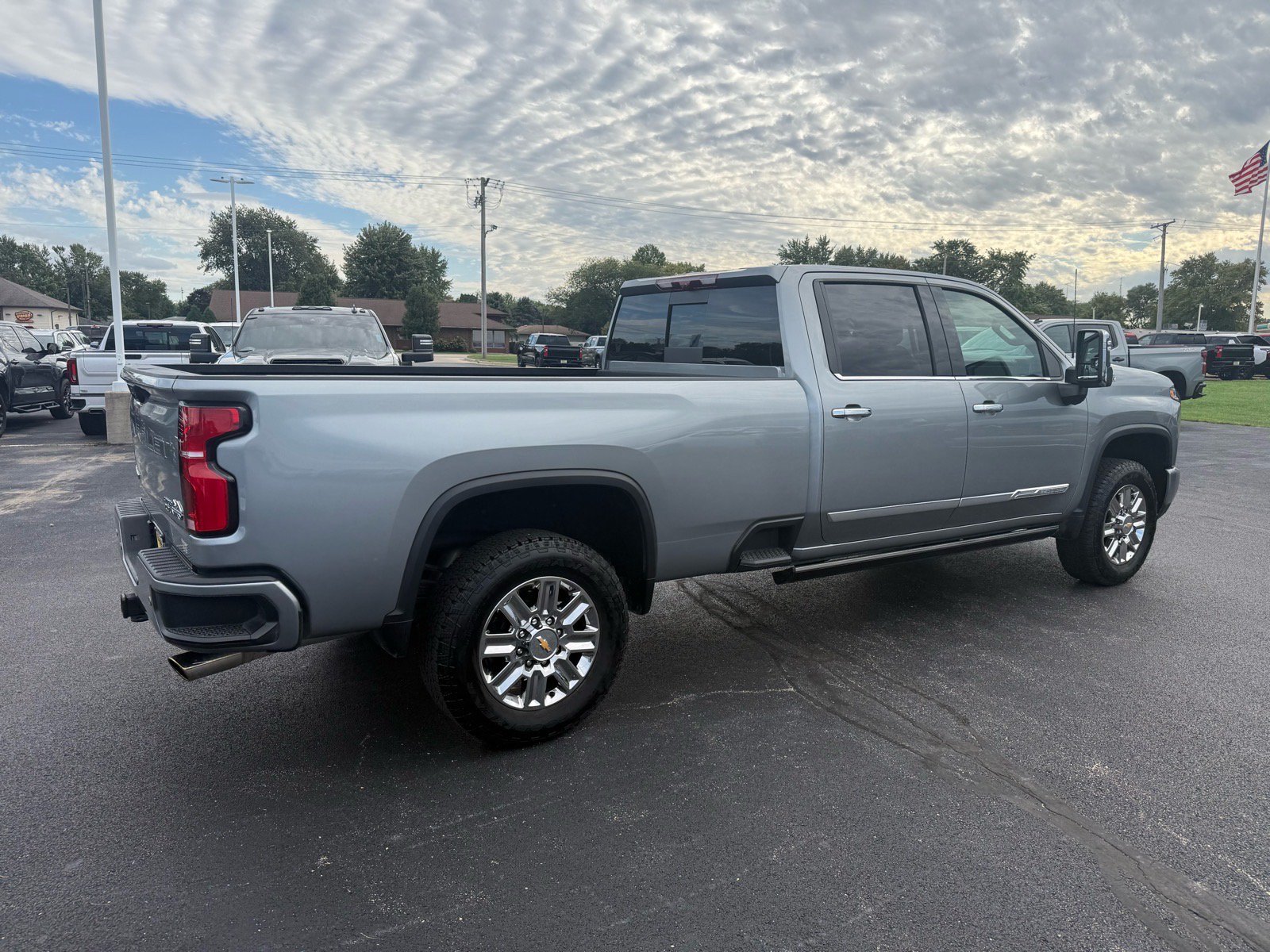 Used 2026 Chevrolet Silverado 3500 High Country w/ High Country Premium Package AWD/4WD image 6