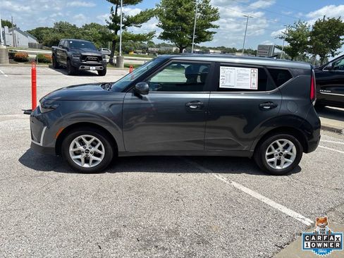 Used 2024 Kia Soul LX w/ Option Group 015 FWD image 16