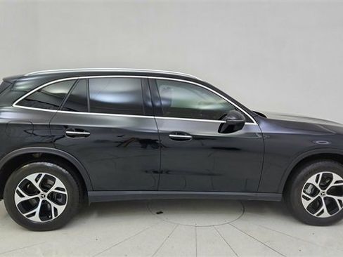 Used 2025 Mercedes-Benz GLC 350e GLC 350e image 5
