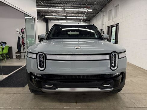 Used 2023 Rivian R1S Adventure AWD/4WD image 2