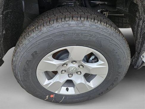 New 2026 RAM 1500 Big Horn AWD/4WD image 10