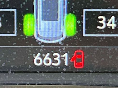 Used 2025 Chevrolet Blazer LT image 27