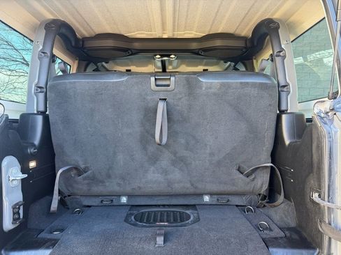 Used 2022 Jeep Wrangler Rubicon w/ LED Lighting Group image 9