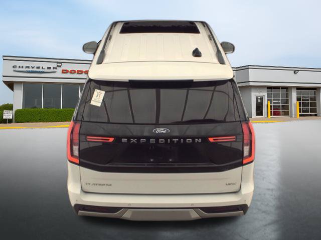 Used 2025 Ford Expedition Max Platinum AWD/4WD image 5