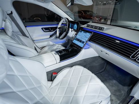 Used 2023 Mercedes-Benz Maybach S 680 4MATIC image 42
