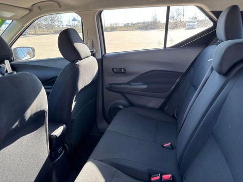 Used 2025 Nissan Kicks Play S image 12