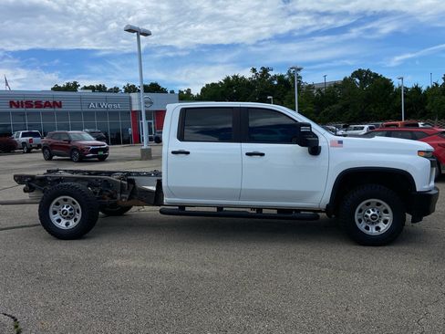 Used 2020 Chevrolet Silverado 3500 W/T w/ WT Convenience Package AWD/4WD image 2
