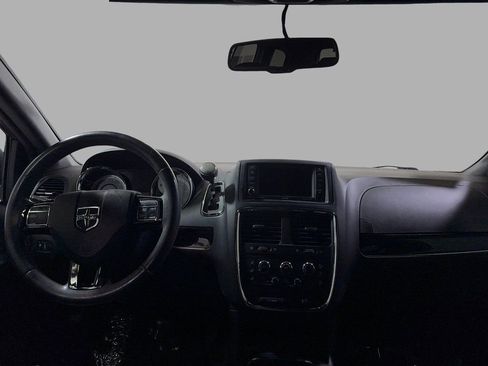 Used 2018 Dodge Grand Caravan SXT w/ Blacktop Package image 13