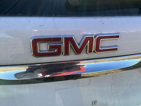 Used 2019 GMC Terrain SLT w/ Infotainment Package II image 8