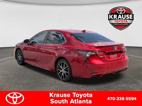 Used 2023 Toyota Camry SE FWD image 6