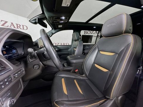 Used 2022 GMC Yukon XL AT4 w/ Technology Package image 26