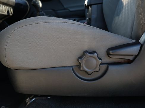 Used 2022 Toyota Tacoma SR image 28