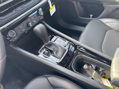 New 2026 Jeep Compass Latitude image 19