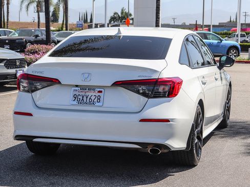Used 2023 Honda Civic Sport image 11