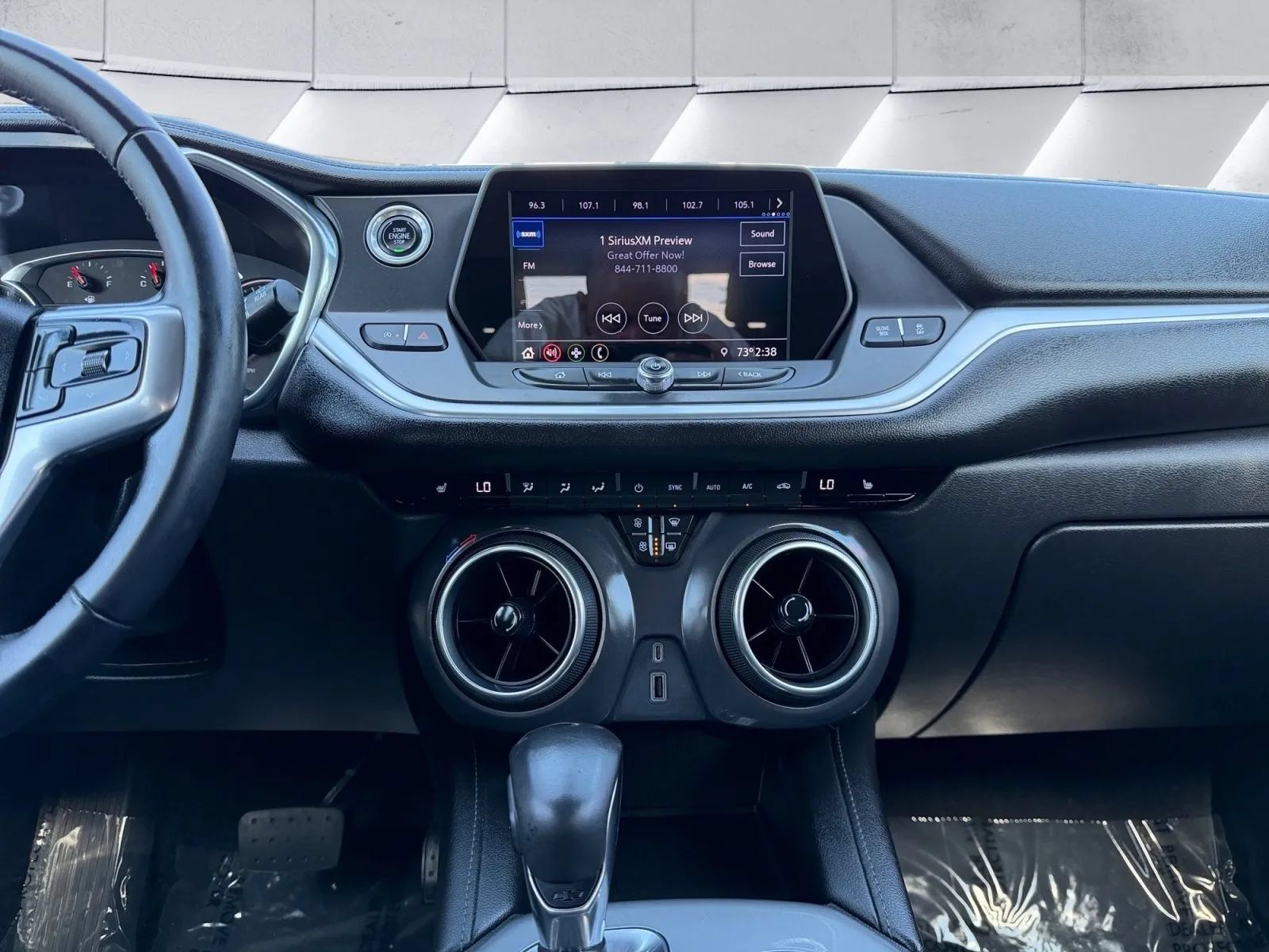 Used 2020 Chevrolet Blazer LT FWD image 13