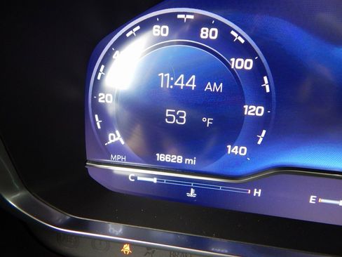 Used 2024 Chevrolet Suburban Premier w/ Max Trailering Package image 21