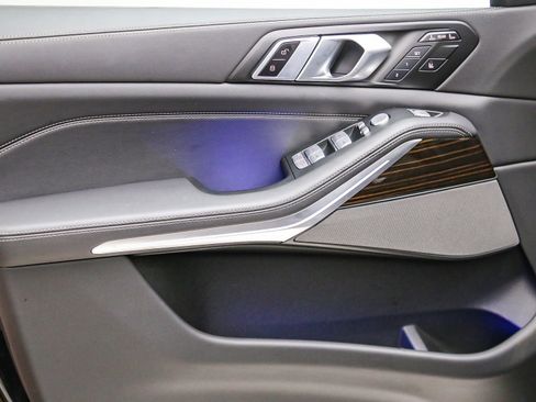 Certified 2025 BMW X7 xDrive40i w/ M Sport Package AWD/4WD image 24