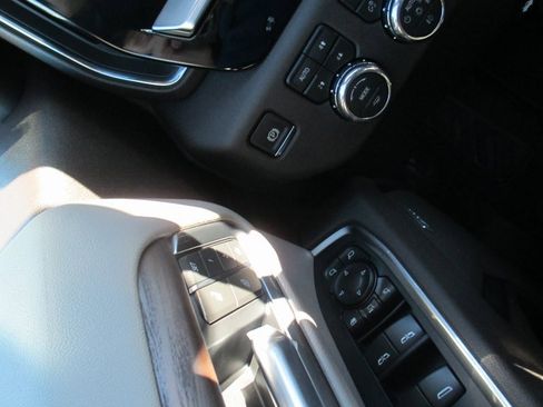 New 2026 GMC Sierra 3500 SLT w/ SLT Premium Package image 14