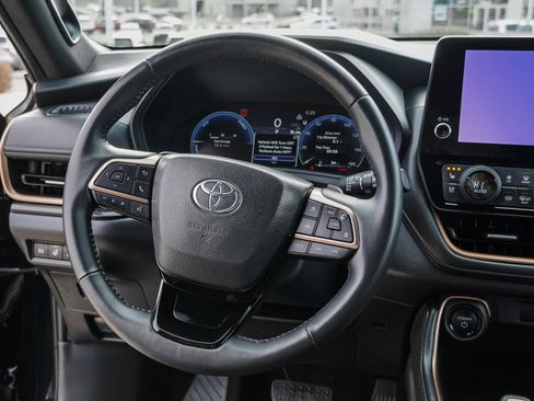 Certified 2024 Toyota Grand Highlander MAX Limited image 34