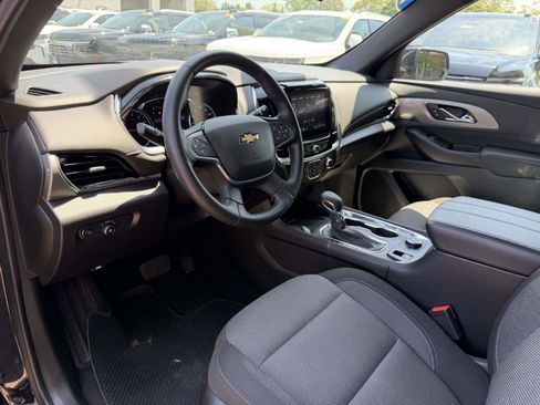 Used 2023 Chevrolet Traverse LT AWD/4WD image 13