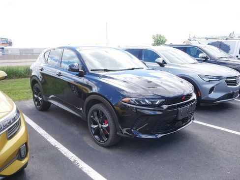Used 2023 Dodge Hornet GT w/ Track Pack AWD/4WD image 2