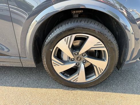 Used 2025 Audi Q6 e-tron Premium Plus w/ Premium Plus AWD/4WD image 14