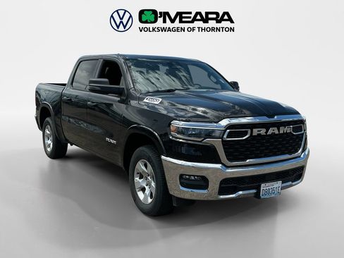Used 2025 RAM 1500 Big Horn AWD/4WD image 7