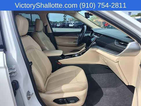 Used 2021 Jeep Grand Cherokee L Limited image 31