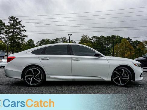 Used 2022 Honda Accord Sport image 2